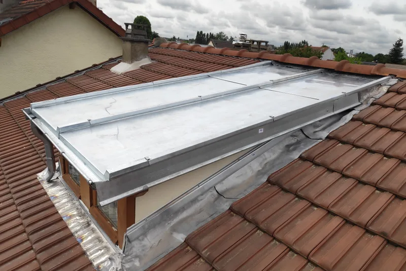 Après - Rénovation chien-assis zinc